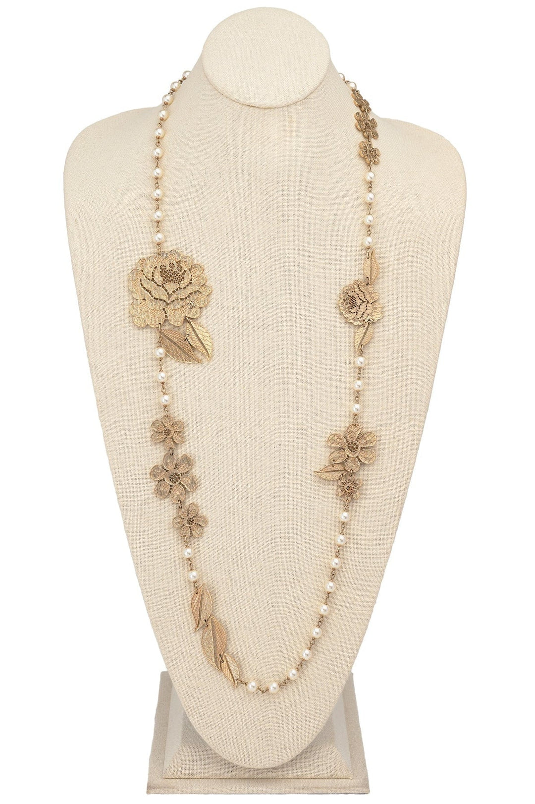 Pre-loved Chanel 2008 Filigree Flower Long Necklace – Audrey's of