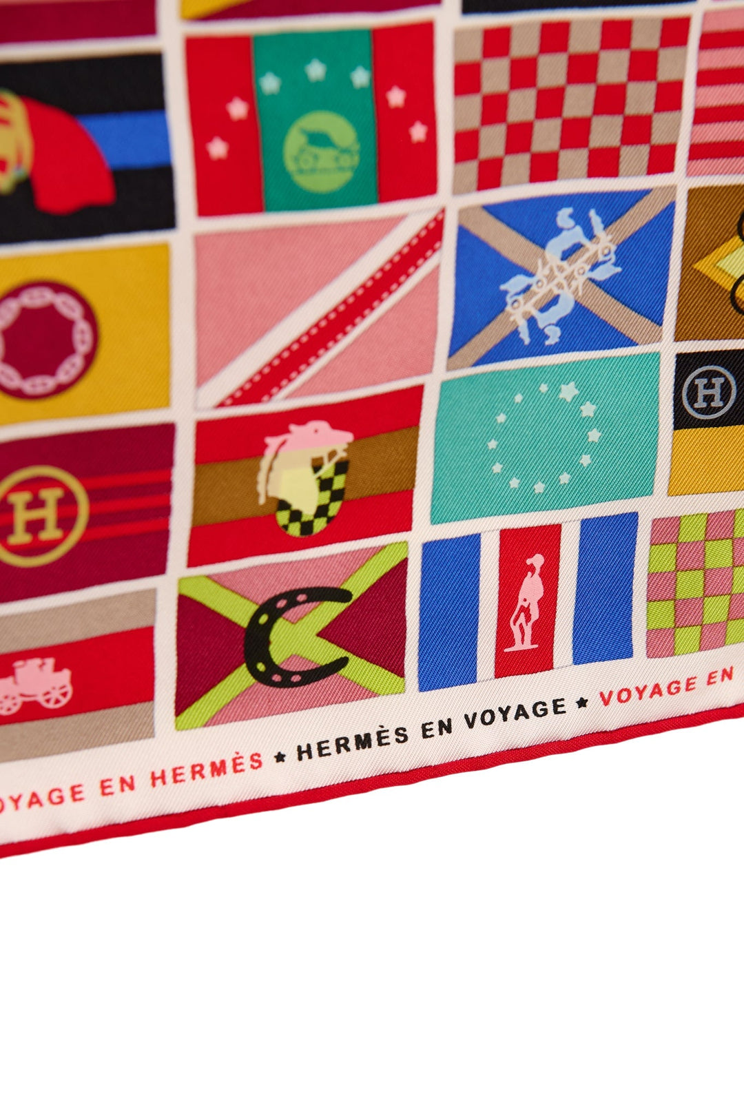 Pre-loved Hermes Hermes en Voyage Travelling Silk Scarf – Audrey's